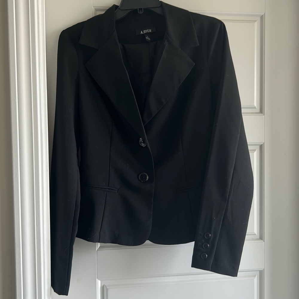 Black fitted blazer